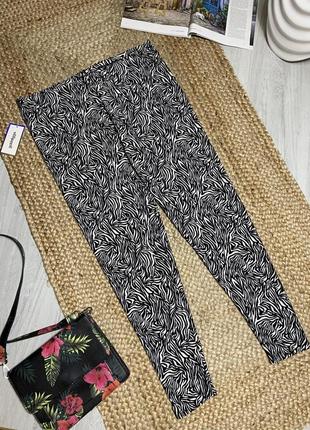 Стильные лосины с биркой