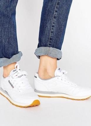 Ваши идеальнее белые классические  кроссовки reebok оригинал