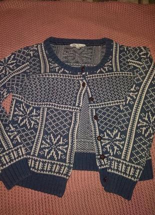 Кофта- свитер плотной вязки