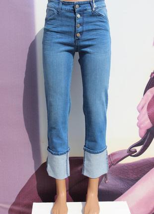 Стильные джинсы stradivarius1 фото