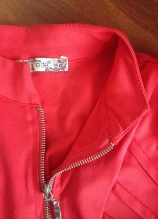 Супер плаття одягнуто всього 2 рази