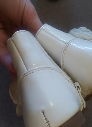 Ботиночки лаковые на малышку 6