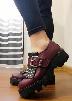 Туфлі лофери броги