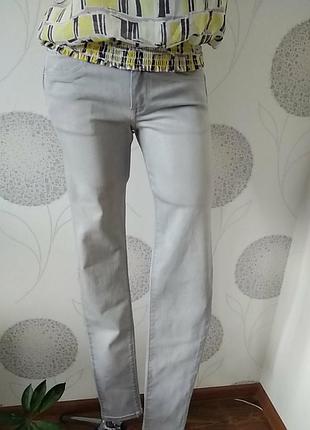 Джинси скінні стрейчеві від pepe jeans london р. 27/32