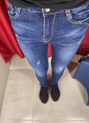 Очень крутые синие джинсы 🔥6 фото