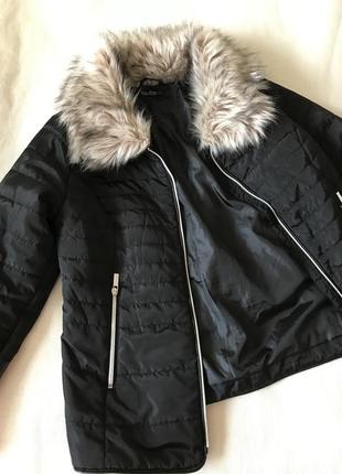 Классная демисезонная женская куртка young fashion,40