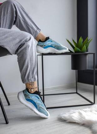 Женские кроссовки adidas yeezy boost 700 blue9 фото