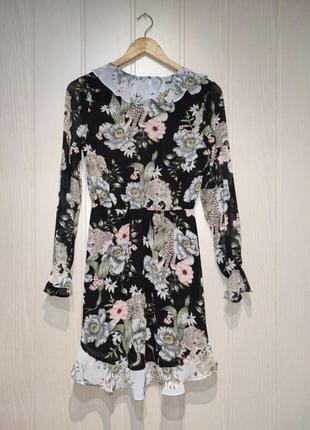 H&m сукню на запах з квітковим принтом і рюшами5 фото
