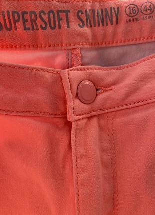 Яркие коралловые брюки,джинсы,скини super soft skinny denim co8 фото