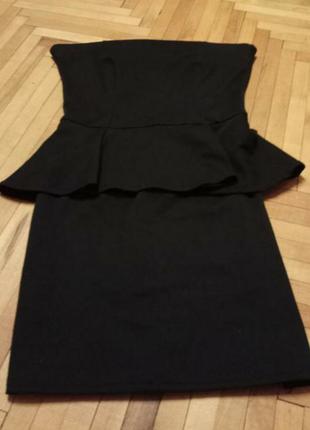 Сукні міні чорне з баскою kira plastinina2 фото
