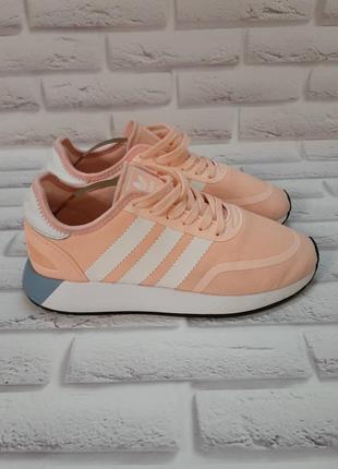 Кроссовки adidas   оригинал1 фото