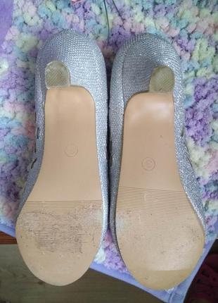 Роскошные серебристые туфли в блестках на каблуке/нарядные туфельки для танцев10 фото