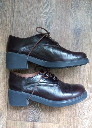 Коричневые кожанные туфли