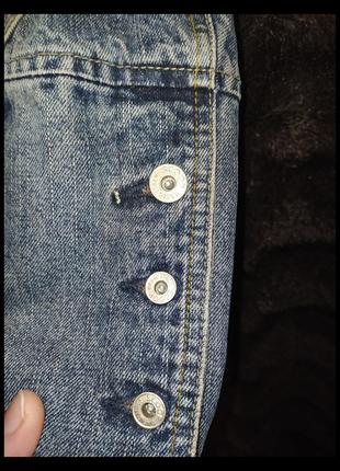 Куртка джинсовая на молнии4 фото