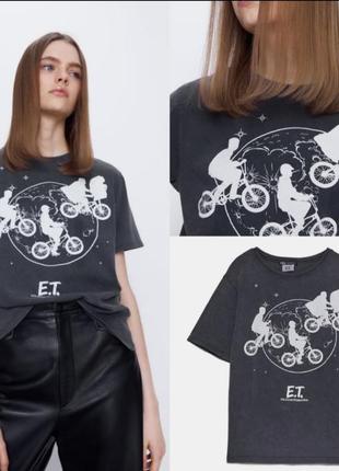 Коротка футболка оверсайс zara