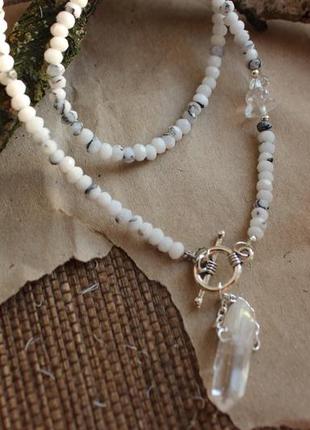 Намисто зтурмалінового кварцу (волосатік) і кристаликом кварцу.