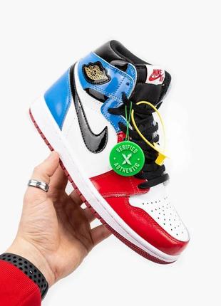 Женские кроссовки air jordan 1 retro high fearless unc chicago blue red ck5666-1002 фото