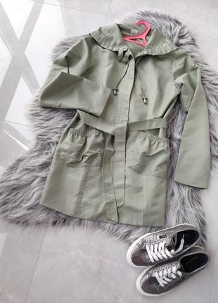 Плащ оливкового кольору куртка легка s m 44