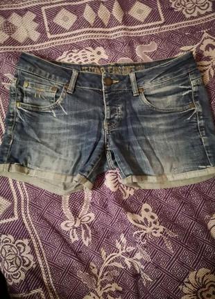 Джинсовые шорты, джинсы фирмы lee cooper1 фото