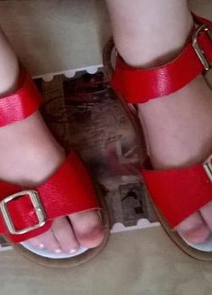 Босоніжки для модниць 6