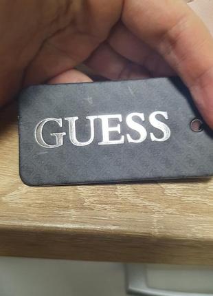 Сумка кроссбоди guess на плече оригинал5 фото