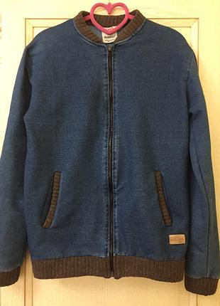 Чоловіча куртка - вітровка