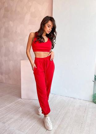 Стильний костюм