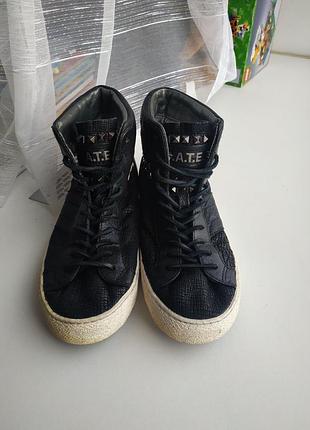 Італійські високі кросівки бренду d.a.t.a. /хайтопы/ кеди/ (25,5 см)