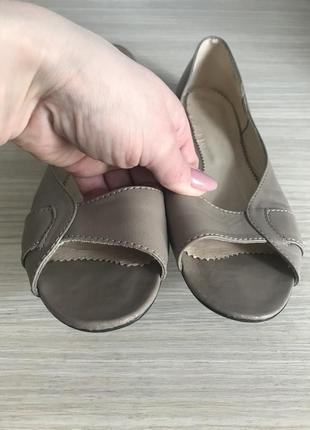 Туфли- босоножки с открытым носком4 фото