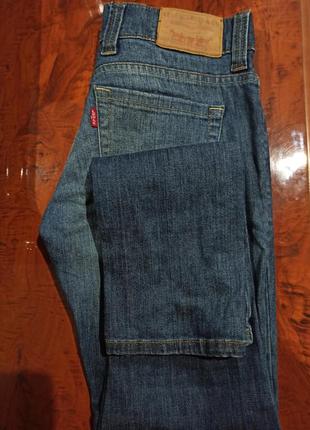 Джинси levi's