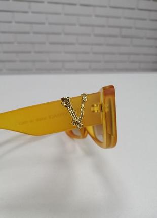 Женские солнцезащитные очки v желтые4 фото