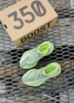 Женские кроссовки adidas yeezy boost 350 v2 green 36-37-38-39-408 фото