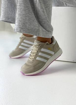 Жіночі кросівки adidas iniki beige