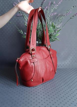 Кожаная красивая красная сумка фирмы tignanello в новом состоянии2 фото