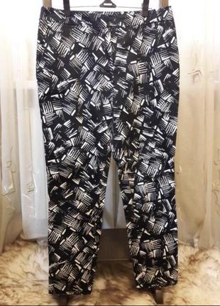 Штани штани, завужені чорно-білий принт2 фото