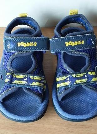 Классные босоножки clarks doodles uk 4,5f стелька 13,5 см