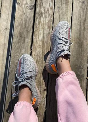 Женские кроссовки adidas yeezy boost 350 v2 grey 36-37-38-39-40-414 фото