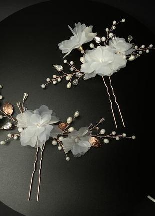 Набор шпилек с цветами в причёску невесты3 фото