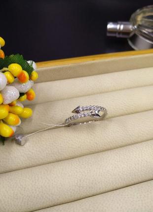 Серебряное тонкое кольцо в белых фианитах стрела 925 размер18 последний размер скидка