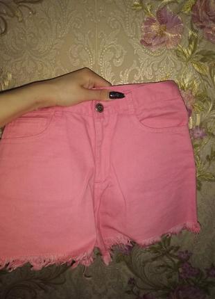 Розовые летние шорты с необработаными краями возможен обмен
