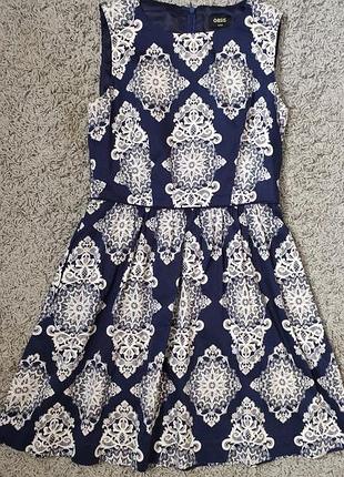 Плаття ошатнішою 34р з кишенями