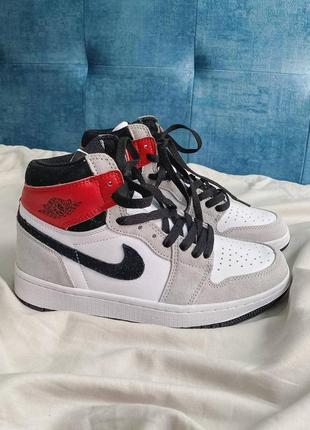 Кросівки nk air jordan 1 high retro “light smoke grey” кроссовки4 фото