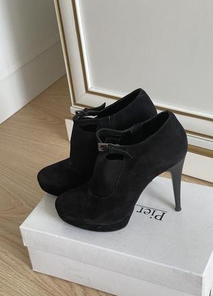 Замшеві ботильйони pier lucci