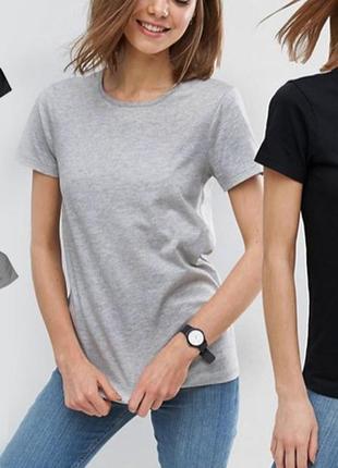 Комплект жіночих футболок 1+1 (сіра, чорна)1 фото