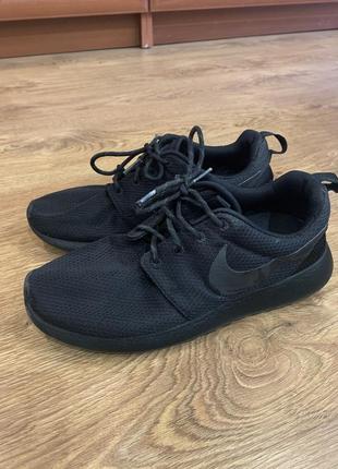 Nike roshe run 39, 25см