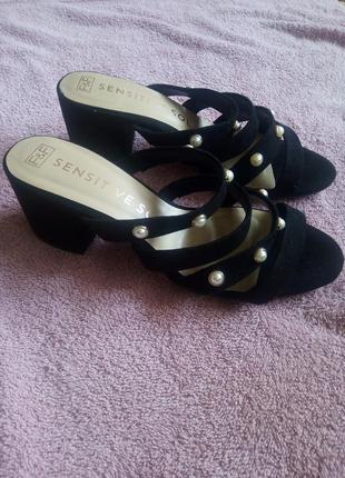 Босоніжки, шльопанці f&f