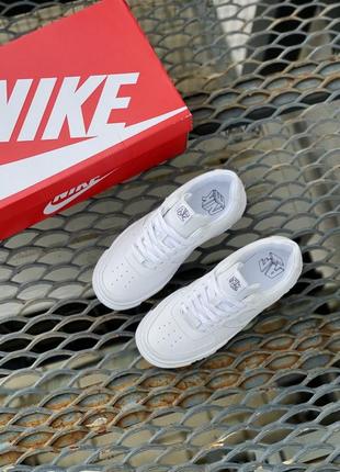 Круті жіночі кросівки nike air force 1 pixel білі9 фото