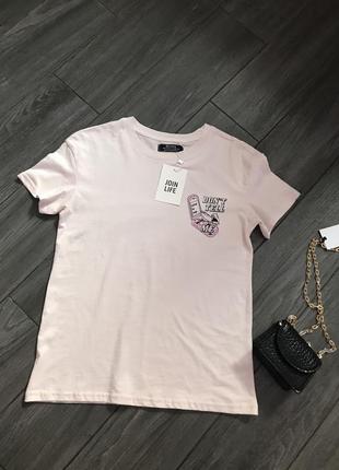 Нежно розовая  футболка с рисунком