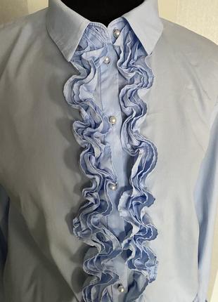 Классная блузка рубашка голубая с рюшами и пуговицами  жемчужинами 75% коттон2 фото