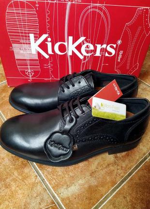 Туфлі шкільні kickers розмір 34 з натуральної шкіри3 фото